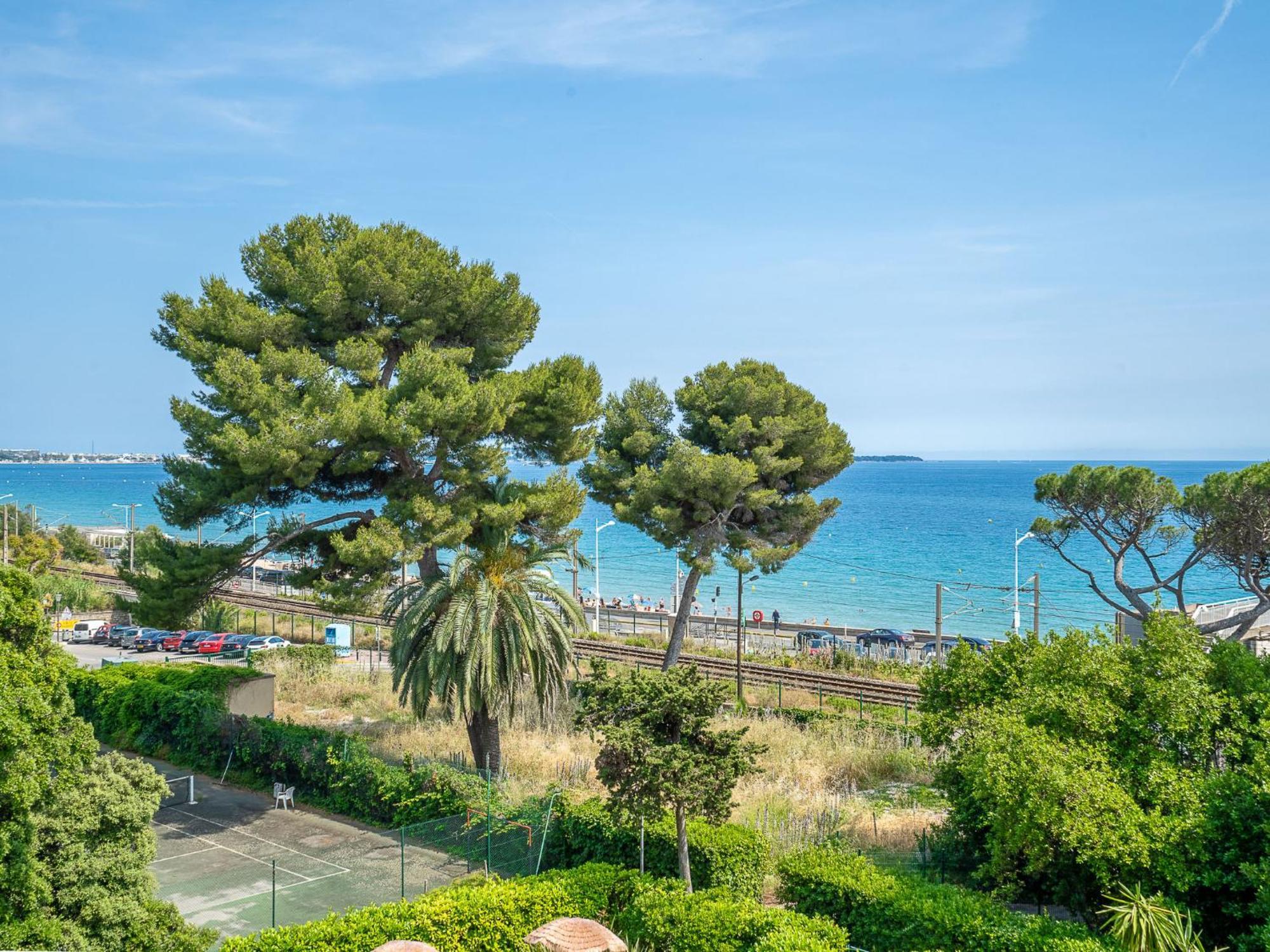 Le Trident By Interhome Appartamento